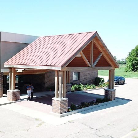 Prairie Inn Vermillion Екстериор снимка