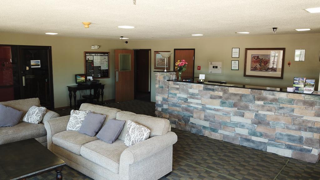 Prairie Inn Vermillion Екстериор снимка