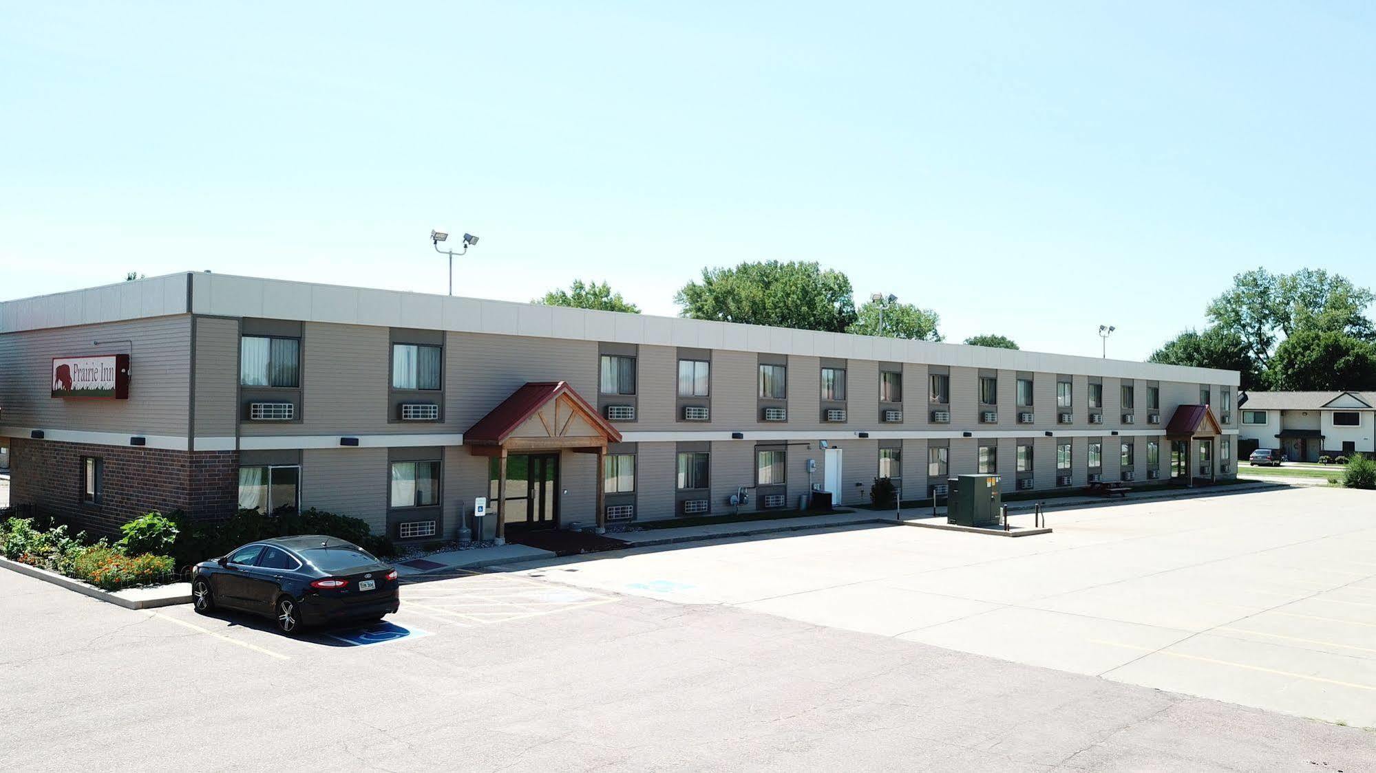 Prairie Inn Vermillion Екстериор снимка