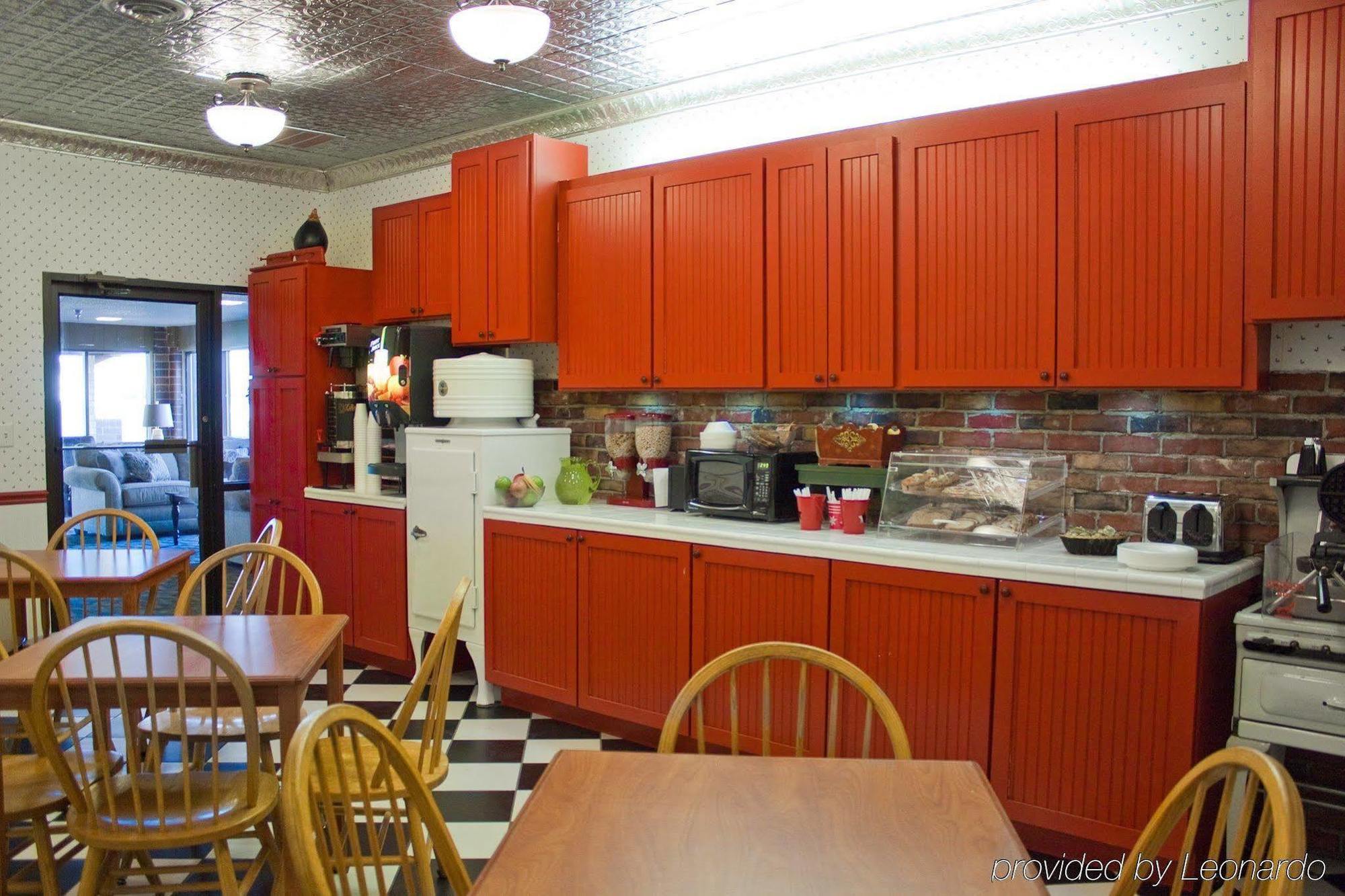 Prairie Inn Vermillion Екстериор снимка