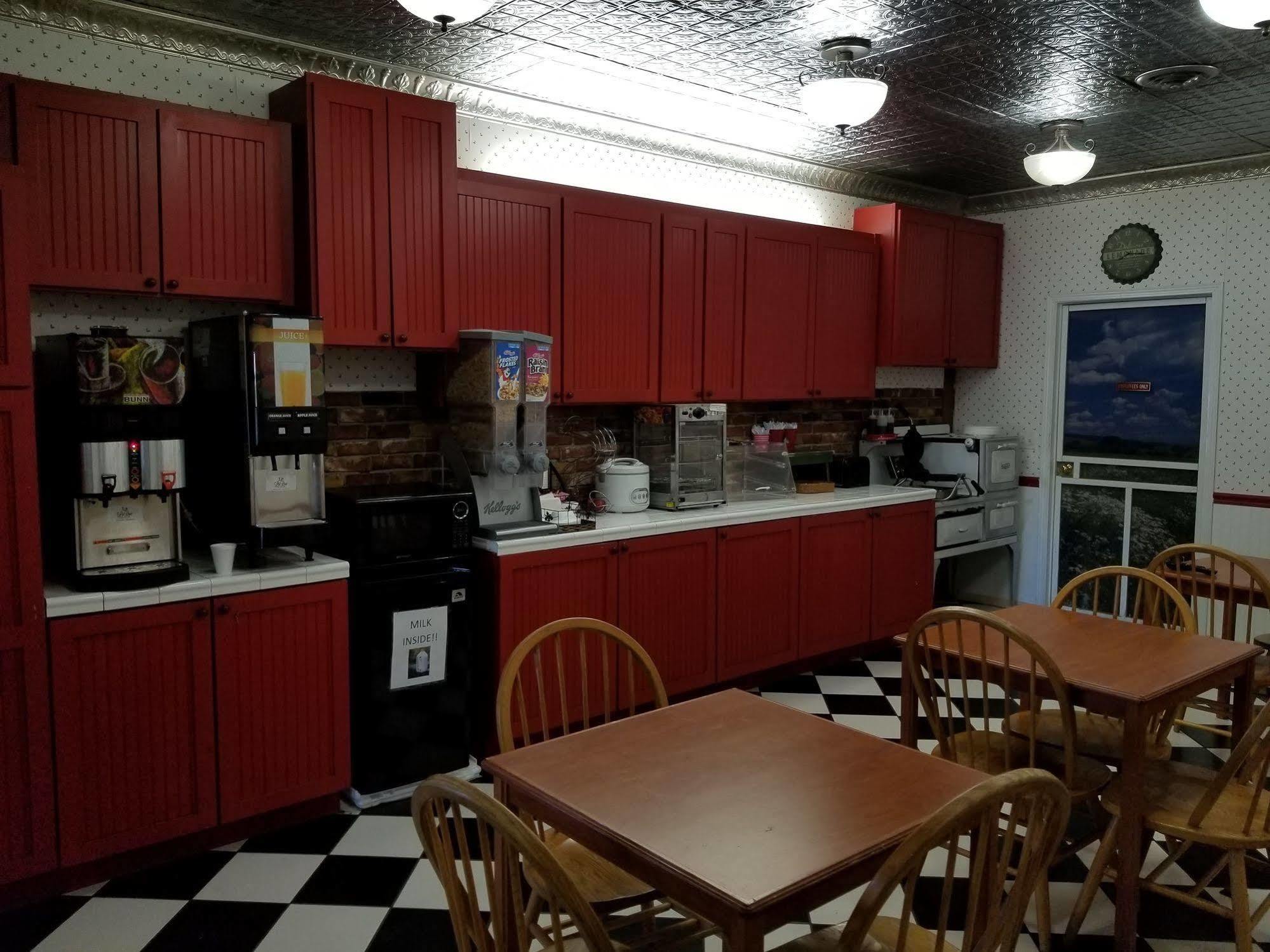 Prairie Inn Vermillion Екстериор снимка