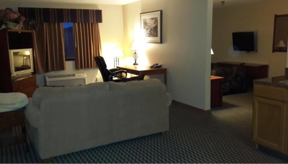 Prairie Inn Vermillion Екстериор снимка